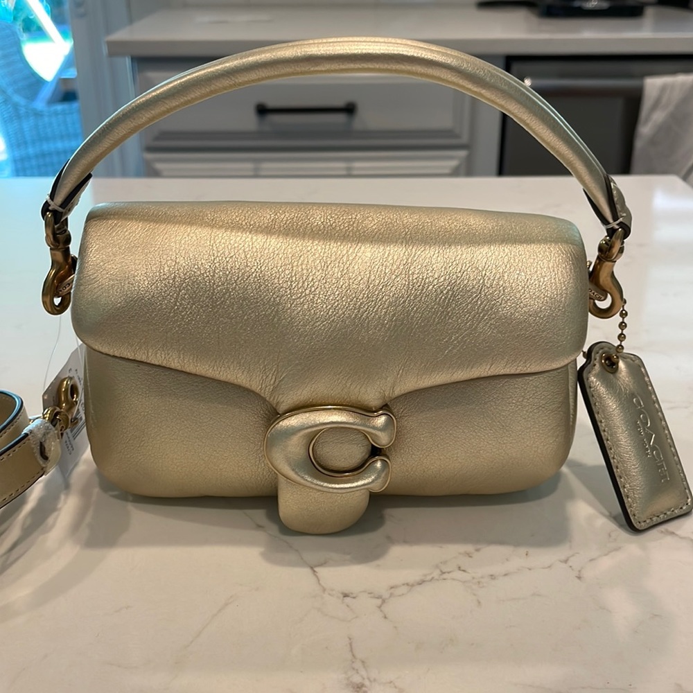 NWT Pillow Tabby 18 metallic gold
